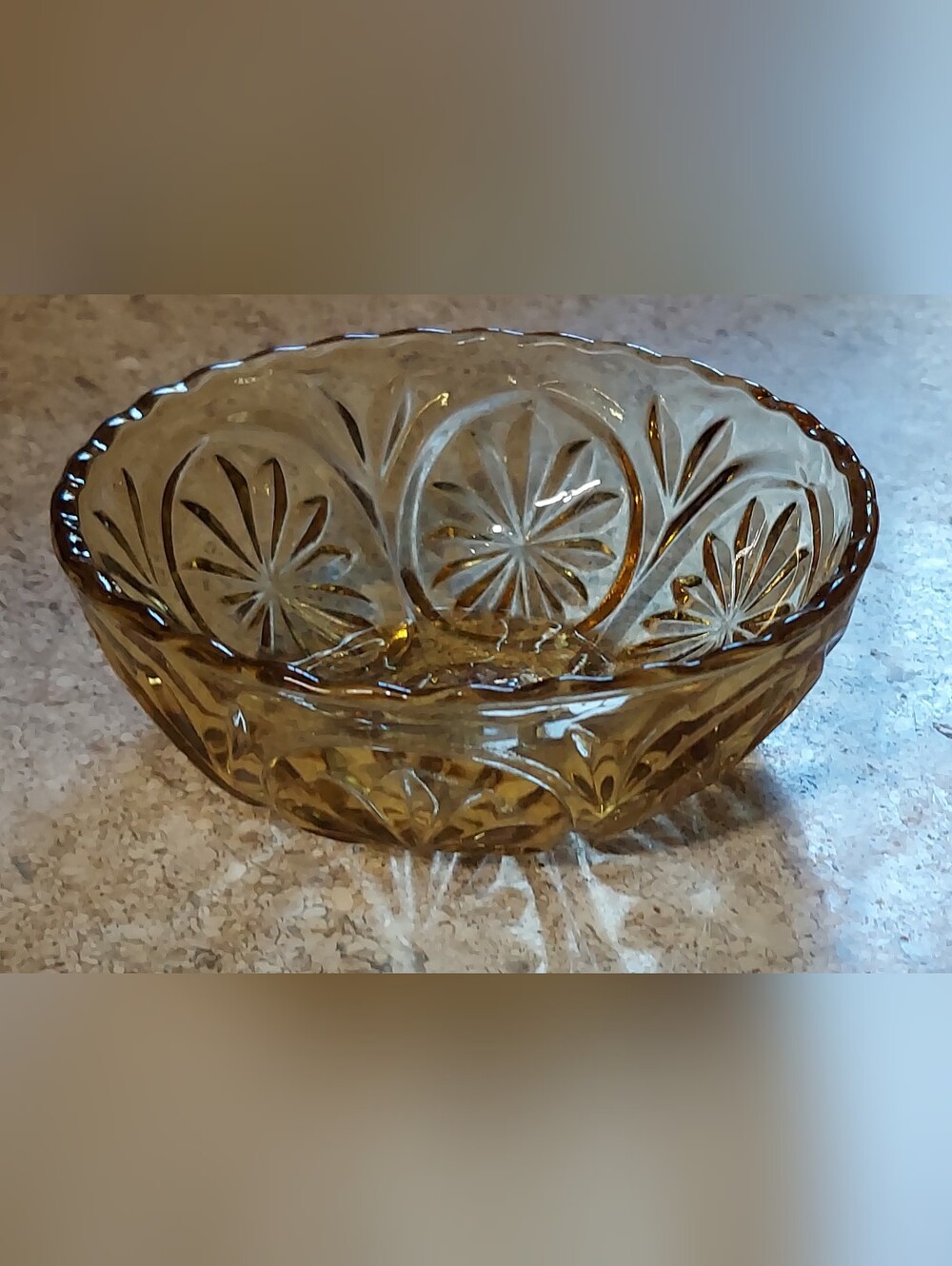 Vintage Anchor Hocking Medallion Starburst Amber Glass Bowl MCM